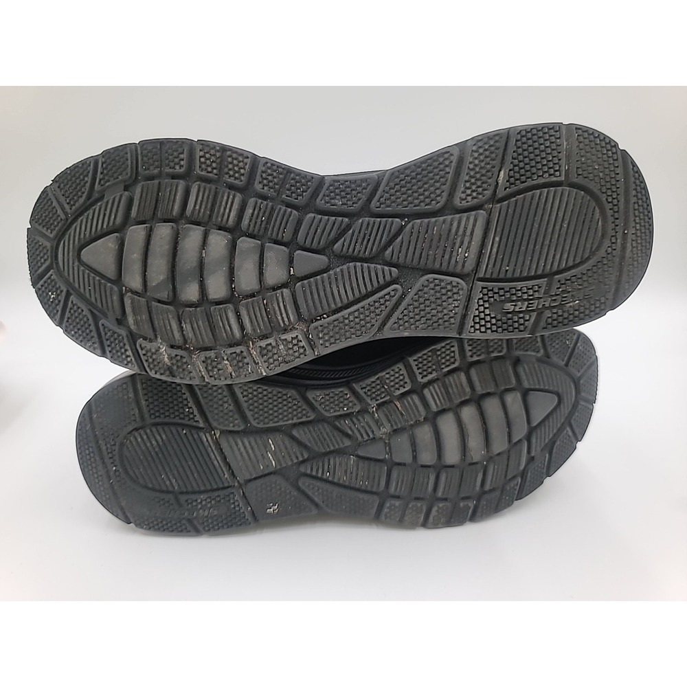 11 SKECHERS Lightweight Mesh Lace Up Black Gray Low Top Sneakers Walking Running - Picture 8 of 9